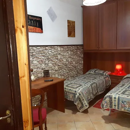 بيت ضيافة Casa Rosy كالتانيسيتا