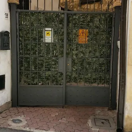 בית הארחה Casa Rosy