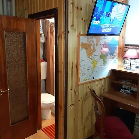 Guest house Casa Rosy 3*